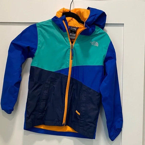 Boys North Face raincoat. In excellent condition - Picture 1 of 5